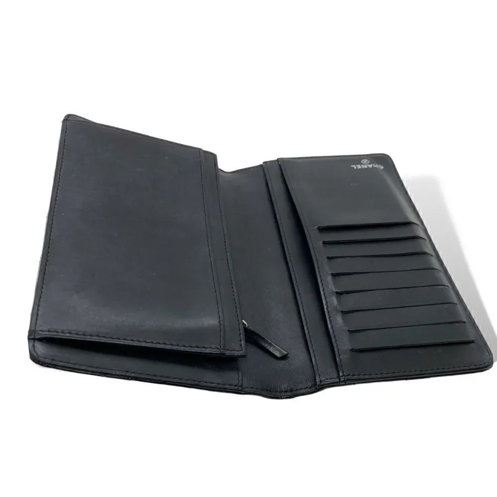 Chanel CC Yen Wallet in Quilted Patent Leather